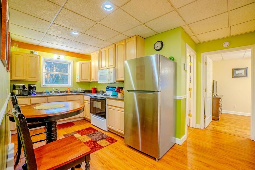 Hidden Gem, 3 Bed Cozy Condo - Dogs Welcomed 贝菲尔德 外观 照片